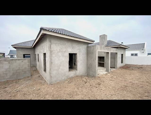 3 BEDROOM HOUSE FOR SALE IN ATLANTIC SANDS PRIVATE ESTATE